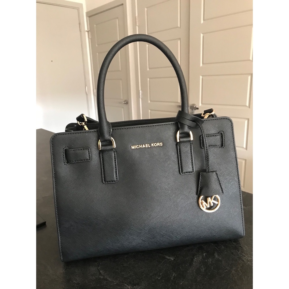 MK Dillon East West Satchel 👜